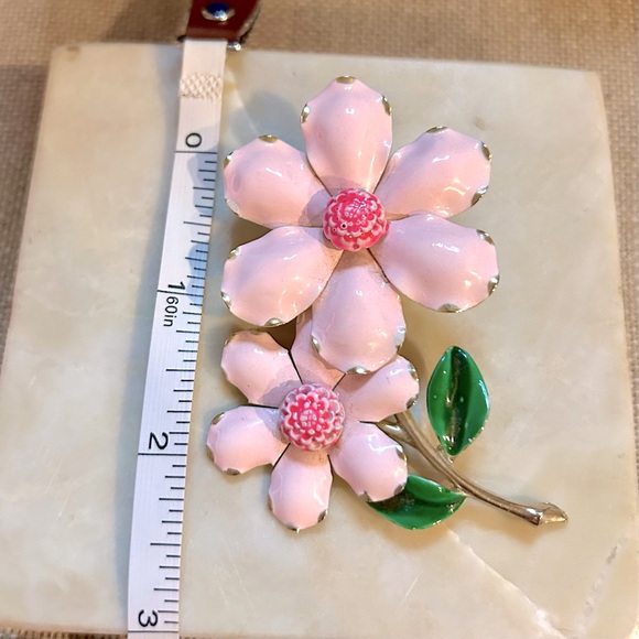 Vintage Pink Floral Enamel Brooch - Picture 5 of 5